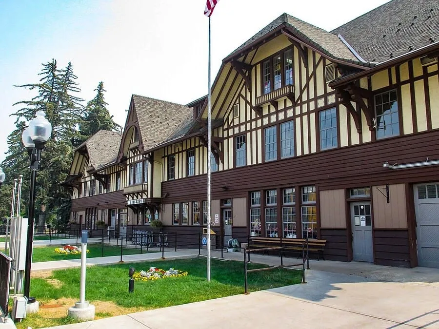 20 Coolest Small Towns in America: Discover the Best Getaways 20 Whitefish Station in Whitefish, Montana, United States